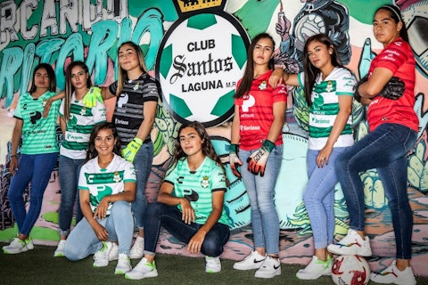 Modo Guerreras Los Jerseys Del Santos Laguna Femenil 2020 21 Onefootball