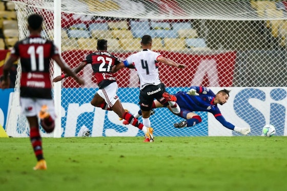 Flamengo S Title Hopes Damaged By Draw With Atletico Goianiense Onefootball