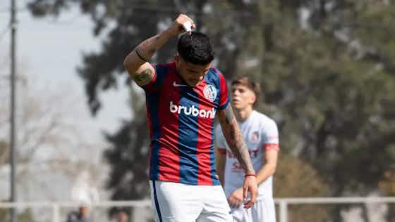 Imagen del artículo:El palito de Alexis Sabella a San Lorenzo luego de su primer gol en Colón