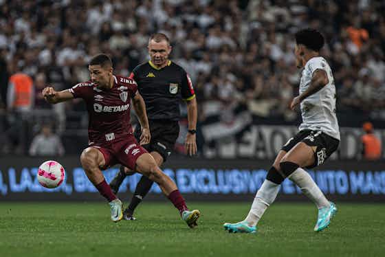 Imagem do artigo:Flunel do Tempo: Com dois gols de Cano, Fluminense vence Corinthians na Neo Química Arena
