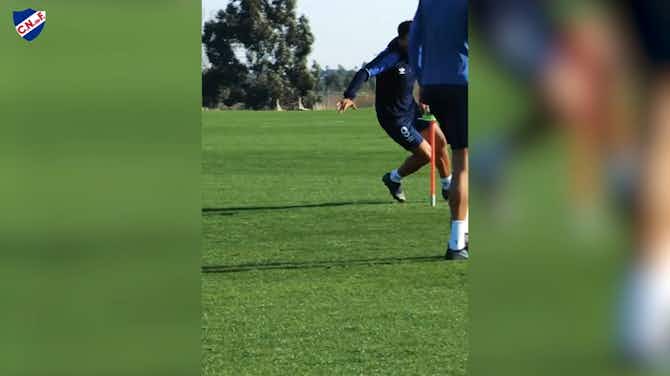 Vorschaubild für Luis Suárez scoring goals in Nacional training