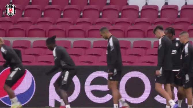 Pratinjau gambar untuk Besiktas' final training session ahead of Ajax game in Champions League