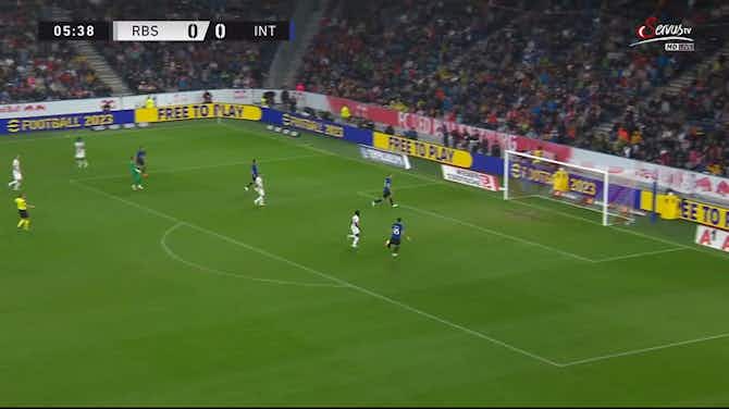 Imagem de visualização para Inter de Milão vence RB Salzburg em amistoso emocionante