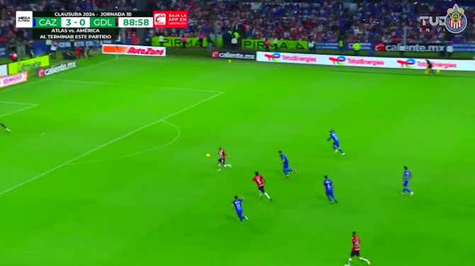 Imagem de visualização para Chicharito anota primeiro gol desde o retorno ao México, mas arbitragem anula