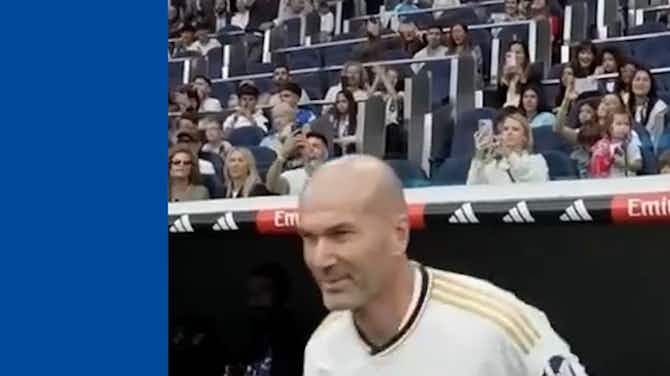 Preview image for Behind the scenes: Zidane, Figo, Raúl, Casillas & Roberto Carlos in Real Madrid's legends match