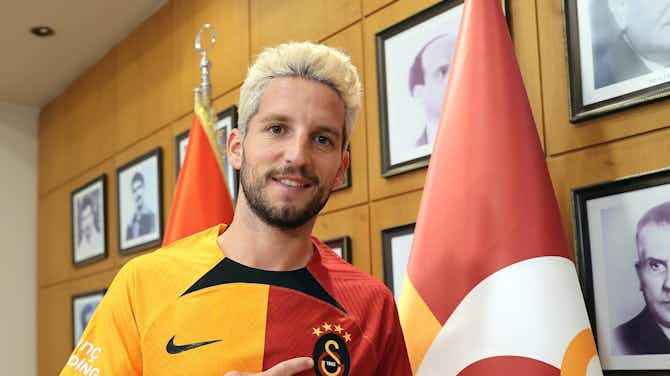 Imagem de visualização para Mertens encerra especulações e assina com o Galatasaray