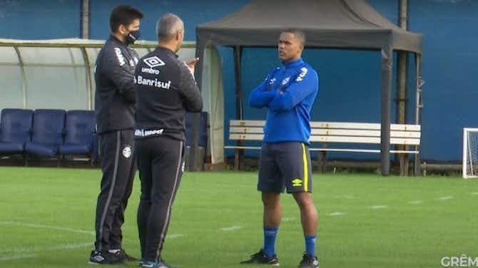 Imagem de visualização para Após primeiro treino, Douglas Costa deve estrear em junho pelo Grêmio
