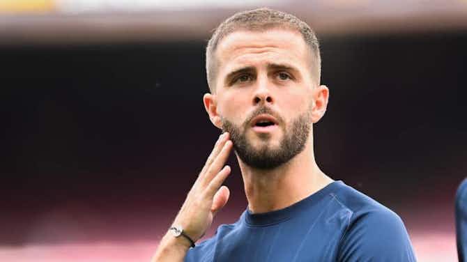 Preview image for Miralem Pjanic: “De Rossi is the perfect replacement after Mourinho’s exit.”