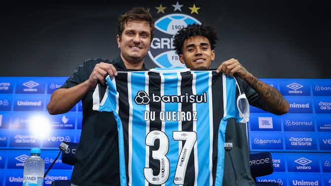 Imagem de visualização para Ex-Corinthians, Du Queiroz é apresentado oficialmente pelo Grêmio