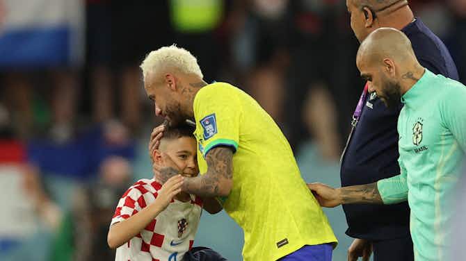 Imagem de visualização para Atacante da Croácia agradece Neymar após gesto de carinho com seu filho