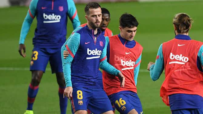 Imagen de vista previa para Miralem Pjanic recuerda a Pedri y augura que hará una "gran carrera en el Barça"