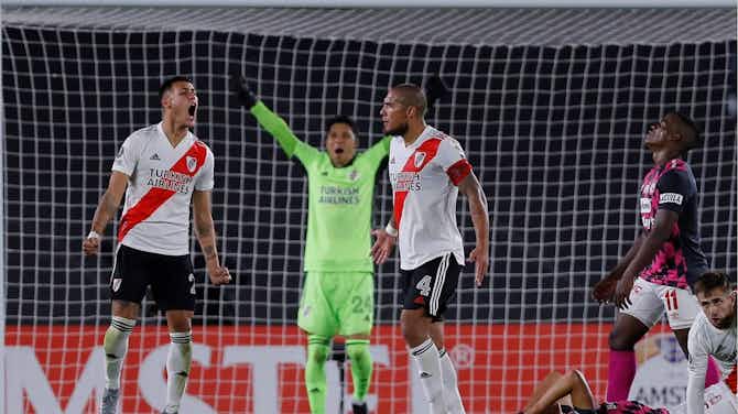 Vorschaubild für Das Wunder von River Plate: Sieg trotz über 20 Corona-Ausfällen und Feldspieler als Keeper