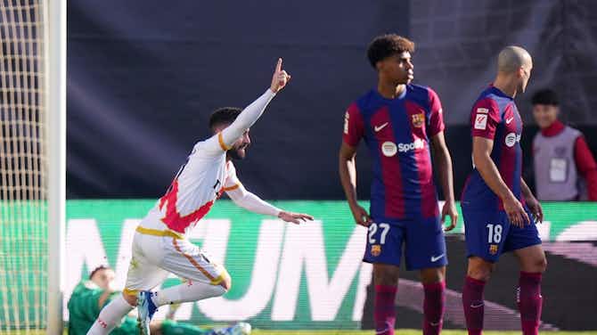 Imagen de vista previa para Unai López adelanta al Rayo ante Barcelona con su primer gol en la temporada