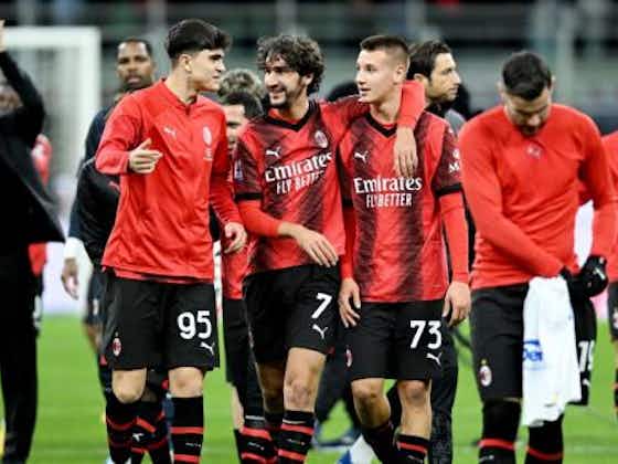 Gambar artikel:Jadi Penampil Terbaik vs Frosinone, AC Milan Sukses Aktifkan Tuas Gacor Luka Jovic