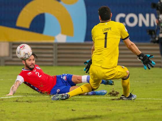 Imagem do artigo:Destaque da Bolívia, goleiro Carlos Lampe elogia equipe após duelo com o Chile; “está foi a partida que mais evoluímos”