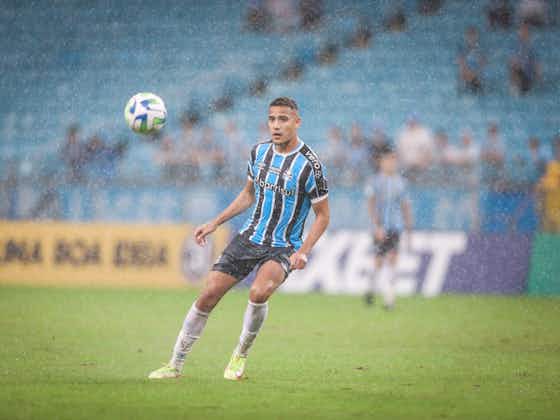 Imagen del artículo:Recuperado de lesão, Gustavo Martins volta a atuar pelo Grêmio após quase dois meses