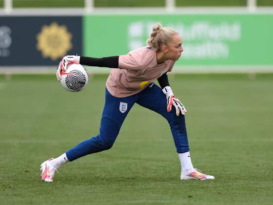 Article image:Lionesses goalkeeper closes in on Barcelona move