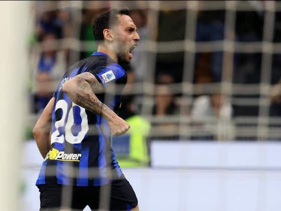 Image de l'article :Serie A-Meister Calhanoglu schießt Inter Mailand mit Doppelpack zum 2:0-Sieg gegen den FC Turin