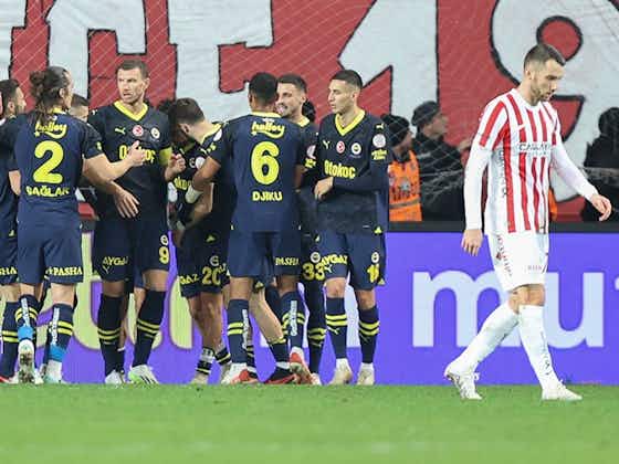 Artikelbild:2:0! Fenerbahçe entscheidet spät lange offene Partie gegen Antalyaspor!