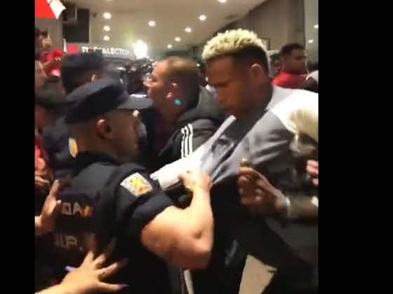 Article image:WATCH: Spanish police clash with Peru national team, goalkeeper taken to police station