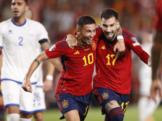 Article image:Alex Baena on cloud nine after scoring on international debut for Spain