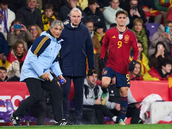 Article image:Gavi suffers 'major knee injury' on Spain duty as Barcelona sweat over ACL fears