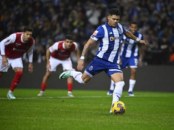 Imagem do artigo:Porto vence Braga com gol de Evanílson