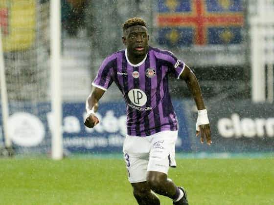 Image de l'article :Toulouse : un jeune défenseur absent jusqu'à la fin de la saison ?