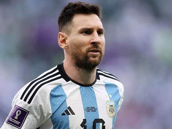 Imagem do artigo:Jornal espanhol crava Messi como vencedor da Bola de Ouro