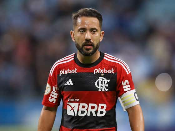 Imagem do artigo:Grêmio consulta situações de Everton Ribeiro, do Flamengo, e João Paulo, do Santos