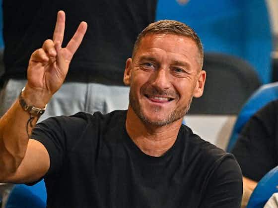 Article image:Francesco Totti weighs in on Daniele De Rossi’s progress: “I hope he can stay for a long time.”
