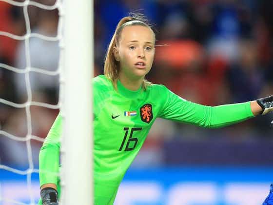 Article image:Aston Villa Women to sign Dutch keeper Daphne van Domselaar