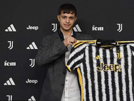 Imagem do artigo:Juventus anuncia jovem meio-campista que estava no Boca Juniors