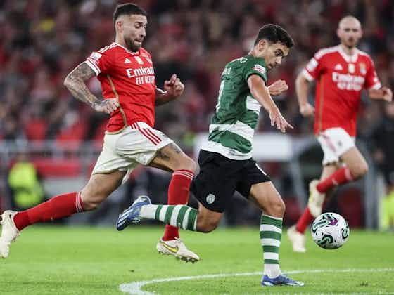 Imagem do artigo:Com um a mais, Benfica vira sobre o Sporting nos acréscimos e assume liderança do Português