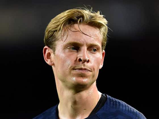 Article image:Manchester United target Frenkie de Jong still hasn’t responded to Barcelona’s new contract offer