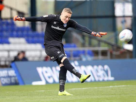 Article image:Leicester City goalkeeper Daniel Iversen looking for another loan move