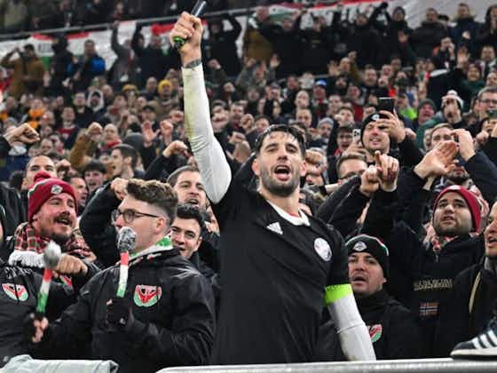 Artikelbild:🎥 EM kann kommen! Ungarn-Kapitän zischt mit 60.000 Fans Pálinka