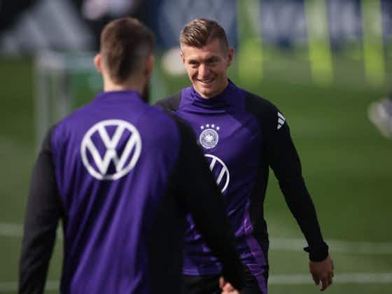 Artikelbild:🍳 Frühstücksnews: Kroos feiert zwei DFB-Stars, Streich-Nachfolge geregelt