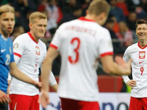 Imagen del artículo:Lewandowski se queda sin marcar en la 'manita' de Polonia para mantener vivo el sueño de la Eurocopa