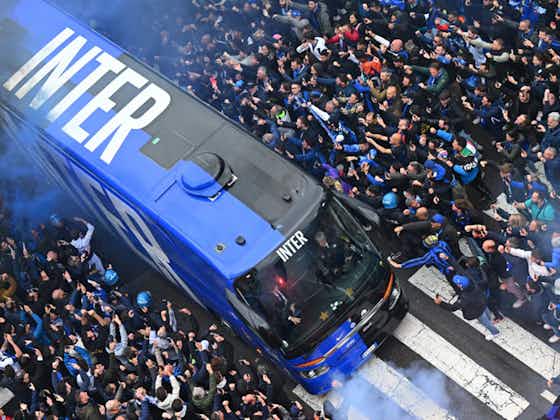 Immagine dell'articolo:Inter Torino, Milano si colora di nerazzurro: colpo d’occhio da brividi all’accoglienza della squadra! Poi partirà la festa – FOTO