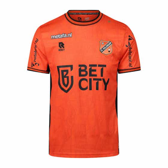 Imagem do artigo:Camisa titular do FC Volendam 2023-2024 é apresentada pela Robey