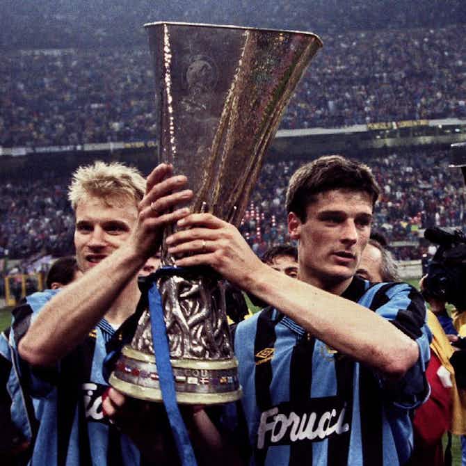 Imagem de visualização para Wim Jonk contribuiu com gols e dinamismo em campanha vencedora da Inter na Copa Uefa