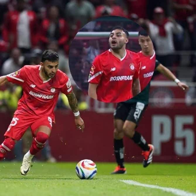 Imagen de vista previa para Figura de Chivas responde a Alexis Vega tras insultarlo en vuelta vs Toluca