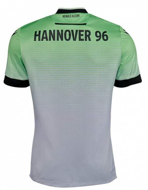 Imagem do artigo:Camisas do Hannover 96 2023-2024 são lançadas pela Macron