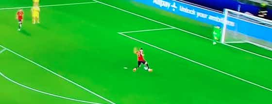 Immagine dell'articolo:Camello sbaglia 😱, poi gol annullato 🤔: quanti errori in Spagna-Ucraina!