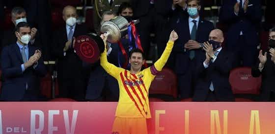 Imagem do artigo:Messi se aproxima de Daniel Alves: os jogadores com mais títulos na carreira