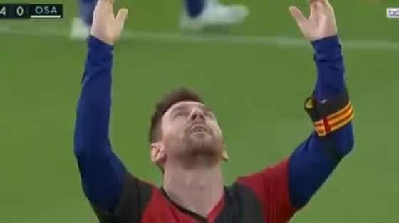 Immagine dell'articolo:Messi dedica il gol a Maradona: braccia al cielo e maglia del Newell’s – VIDEO