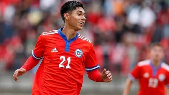 Article image:Chelsea face competition from multiple European giants for South American teenager