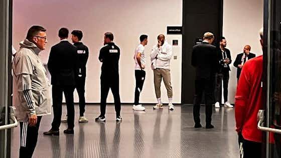 Image de l'article :Barça : la discussion entre Lewandowski et Thierry Henry fait jaser