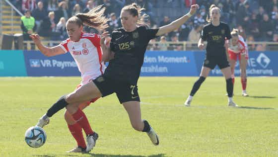 Artikelbild:Topspielsieg! FC Bayern Frauen gewinnen in Frankfurt